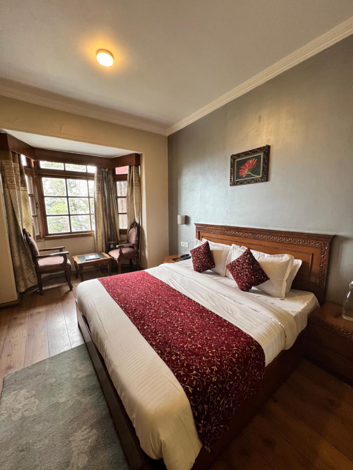 Wingait Inn - Hotel Near Mall Road Шімла Екстер'єр фото