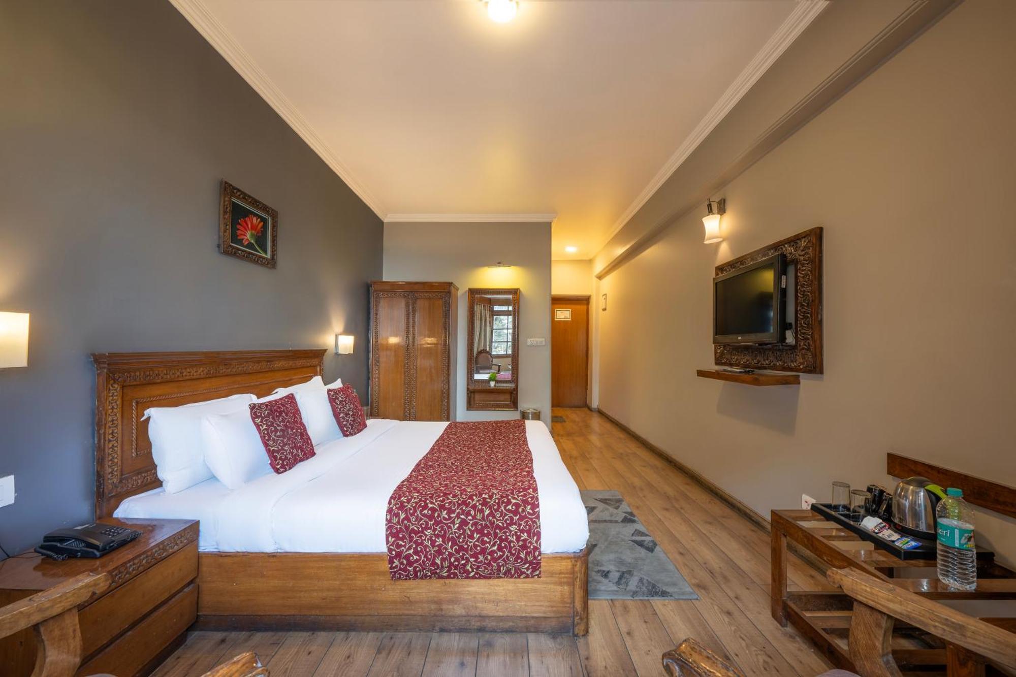 Wingait Inn - Hotel Near Mall Road Шімла Екстер'єр фото